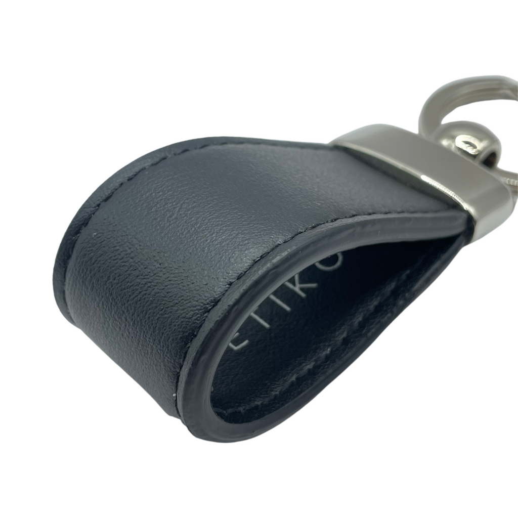 Porte-clés goutte noire lisse